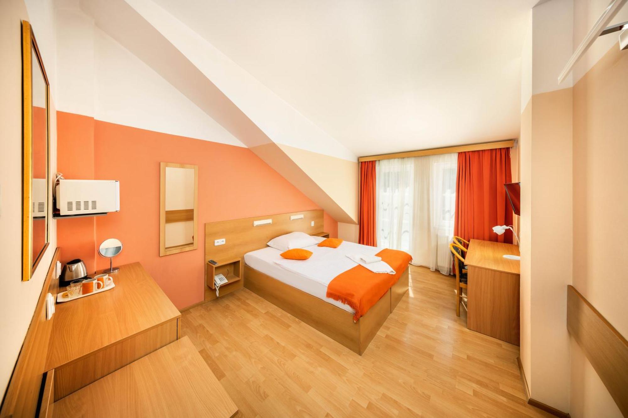 Tabor 3* Praga