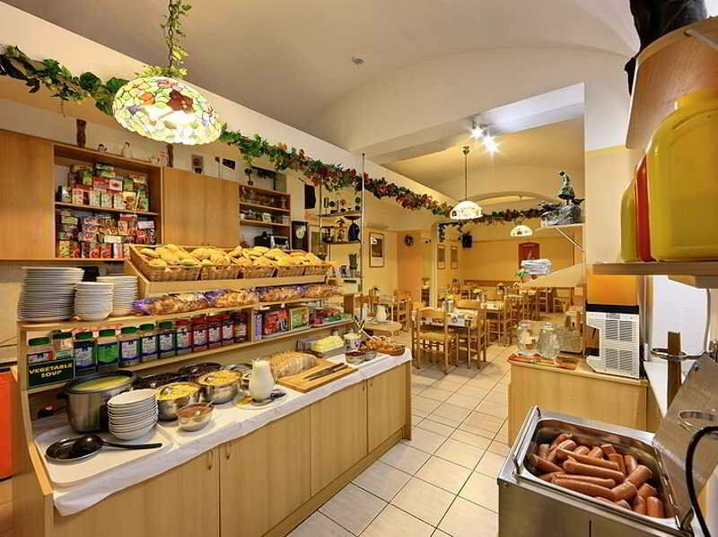 Tabor Hotel 3*